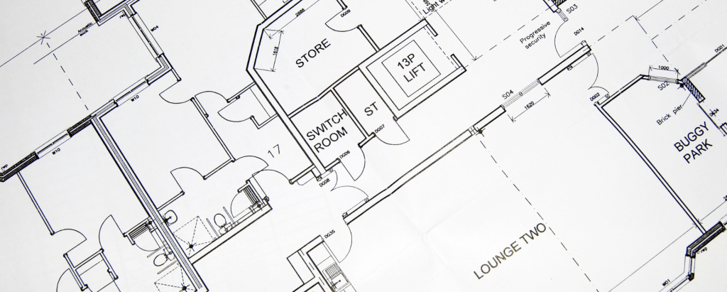Comparison between a measured survey and an estate agent floor plan